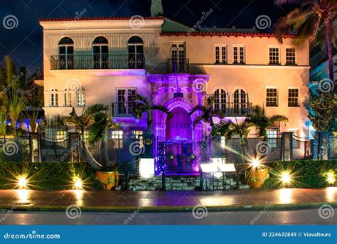 versace mansion ocean drive